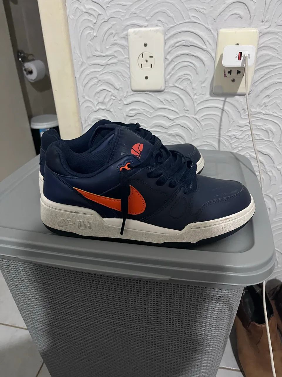 Tênis Nike full force low azul marinho + laranja  - Foto 4