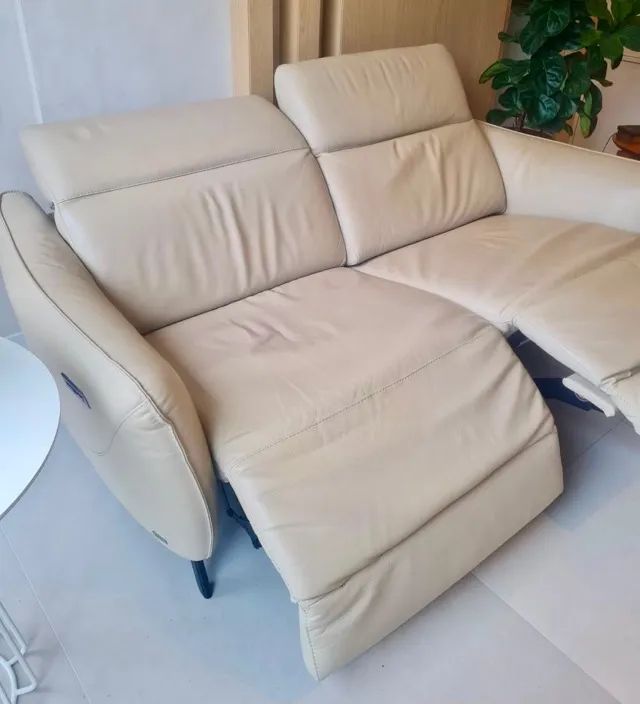 Sofá Natuzzi Editions Greg de Couro - Menos de 1 ano de uso! - Foto 3