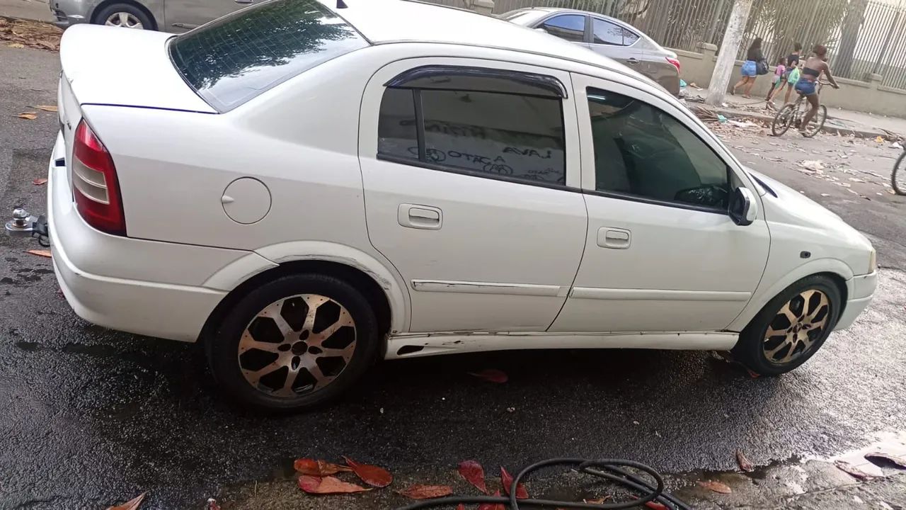 Chevrolet Astra Sedan/ GL Sedan 1.8 MPFI 4P (álcool) 2002