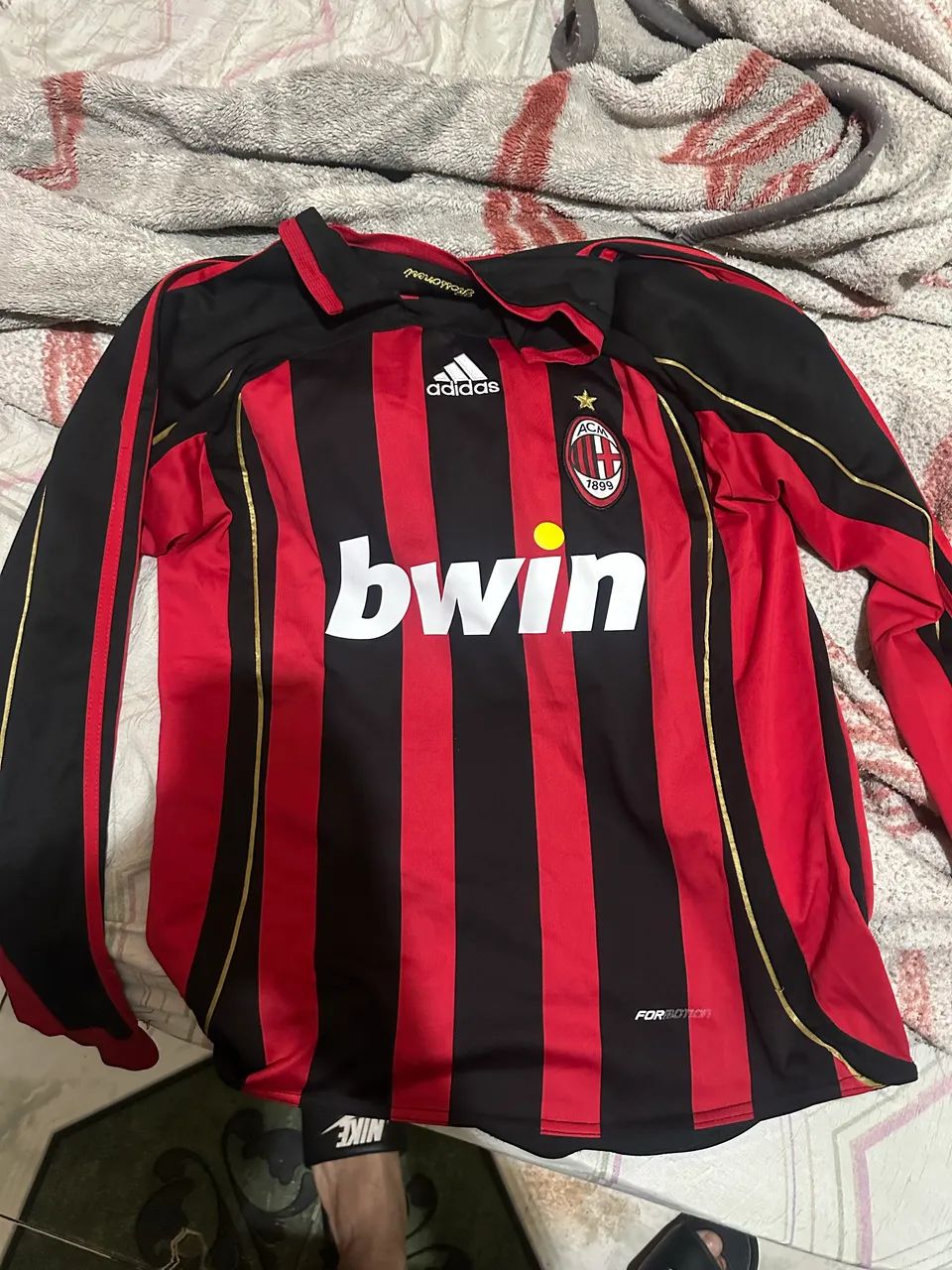 CAMISA RETRÔ MILAN KAKA  - Foto 2