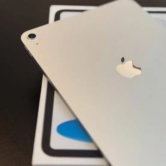 iPad 11 128gb silver Novo Ativado com 03/08 