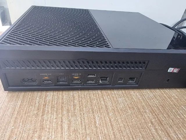 XBOX ONE (SOMENTE CONSOLE) - Foto 5