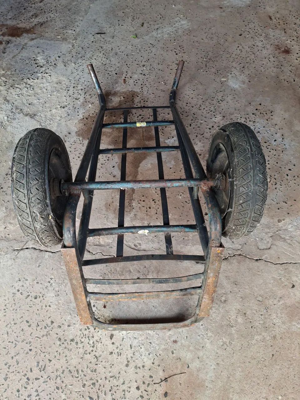 Vendo carrinho para descarga já reforçado  - Foto 2