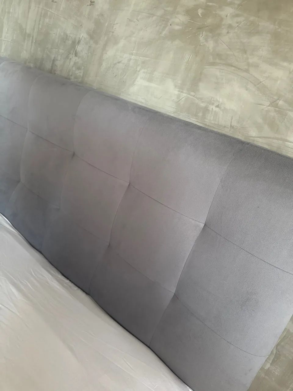 Cabeceira cinza suede para cama king  - Foto 2