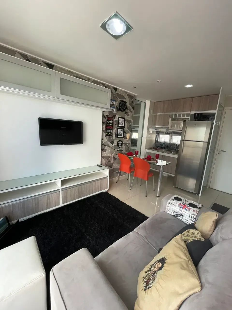 ALUGO  APARTAMENTO MOBILIADO EM CANDEIAS