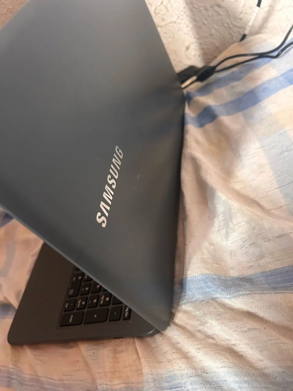 vende-se notebook ( ACOMPANHA; carregador e mouse - Foto 3