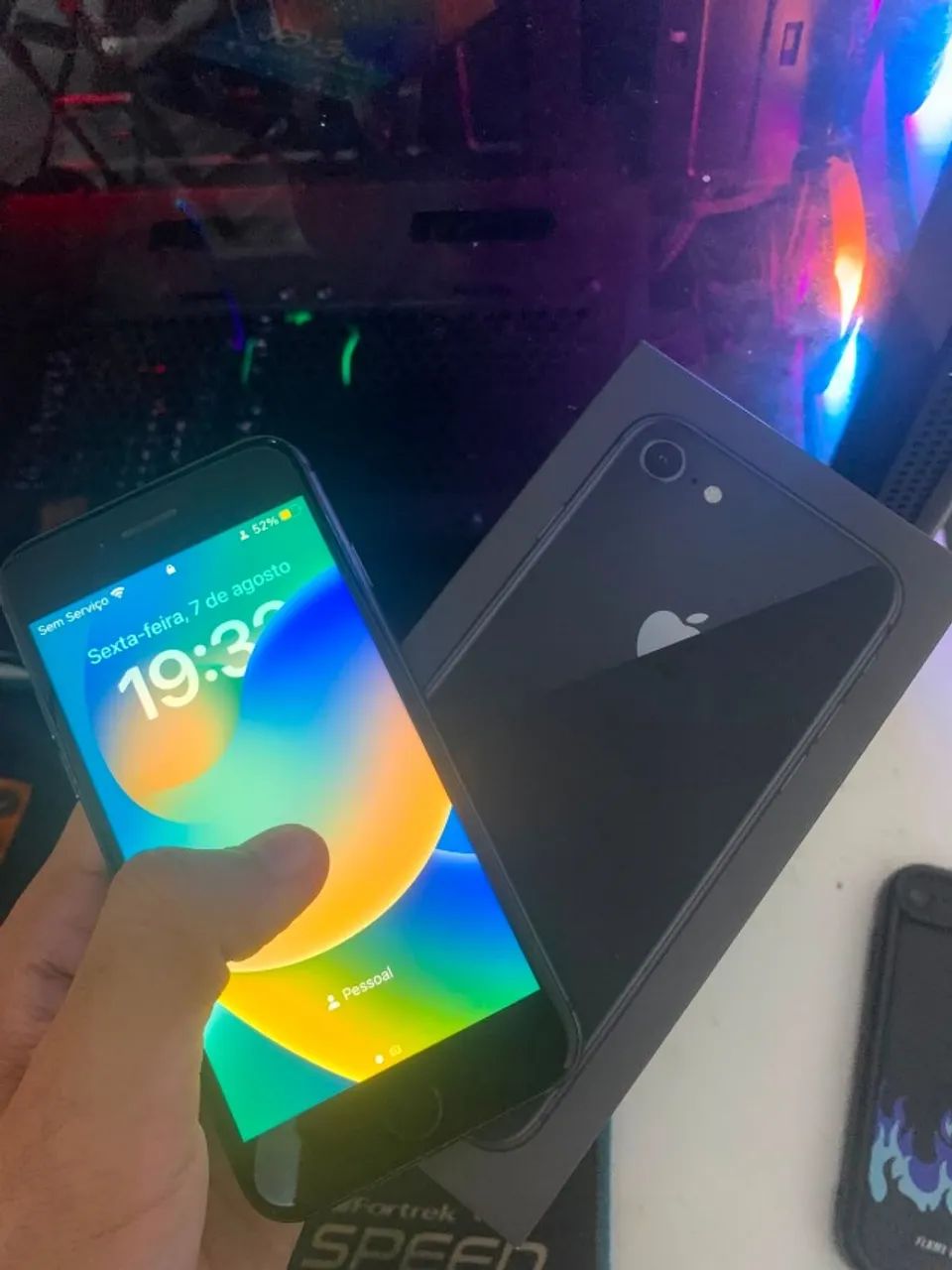 iphone 8 com caixa 