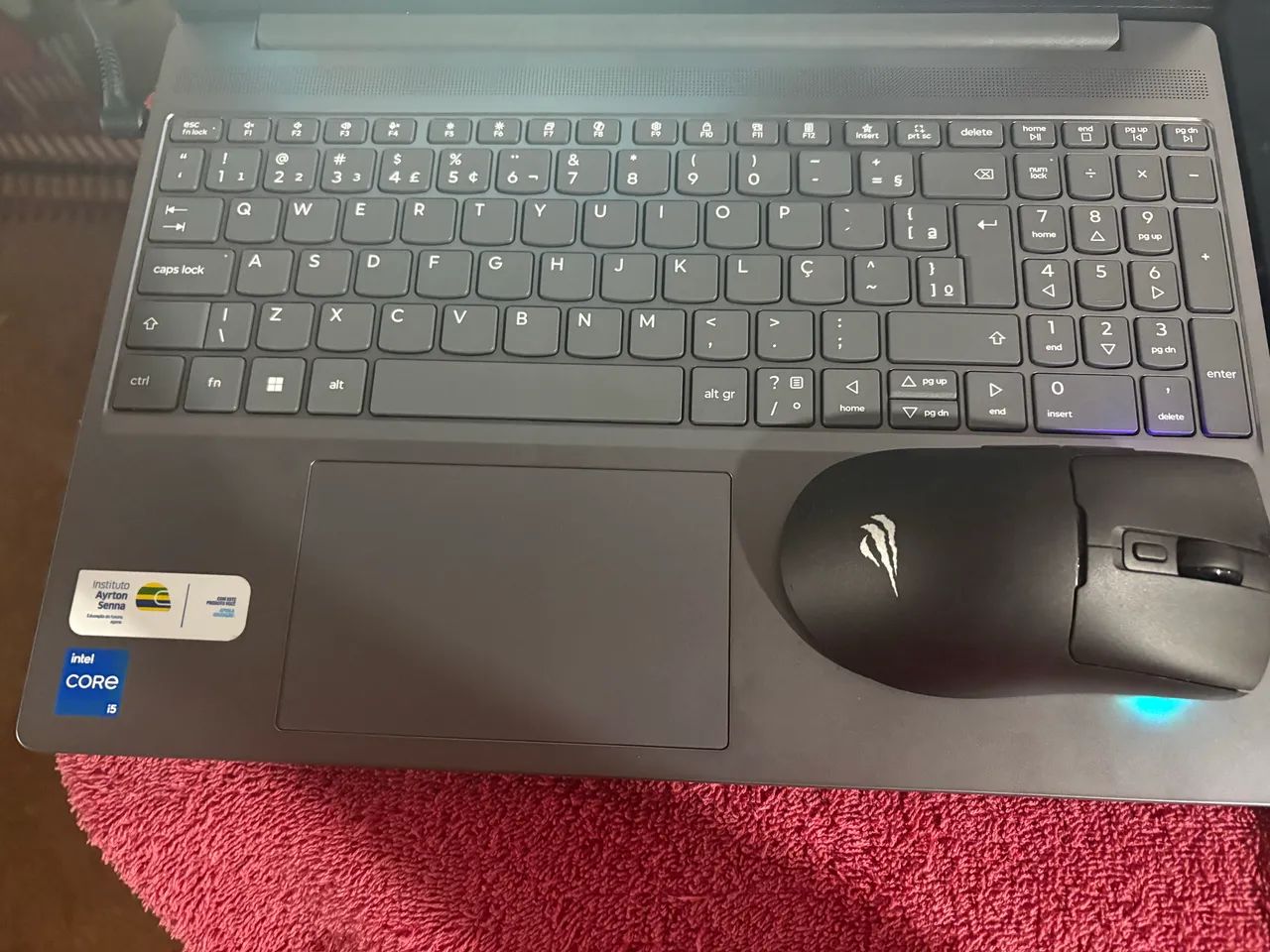 VENDO NOTEBOOK SLIM 3i - i5 | 8GB RAM - Foto 3