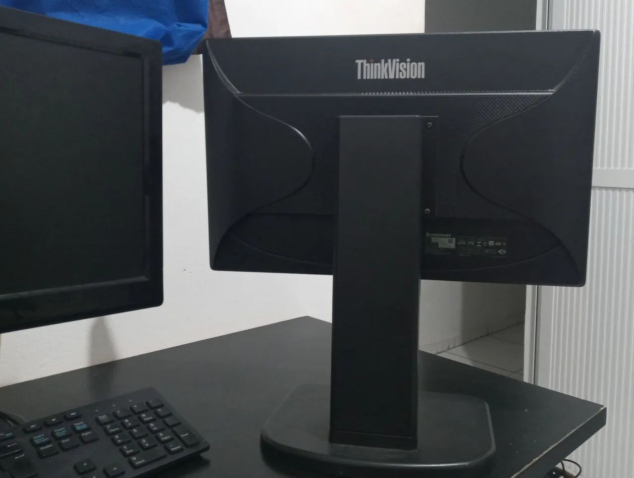 Monitor Lenovo 19.5"  - Foto 3