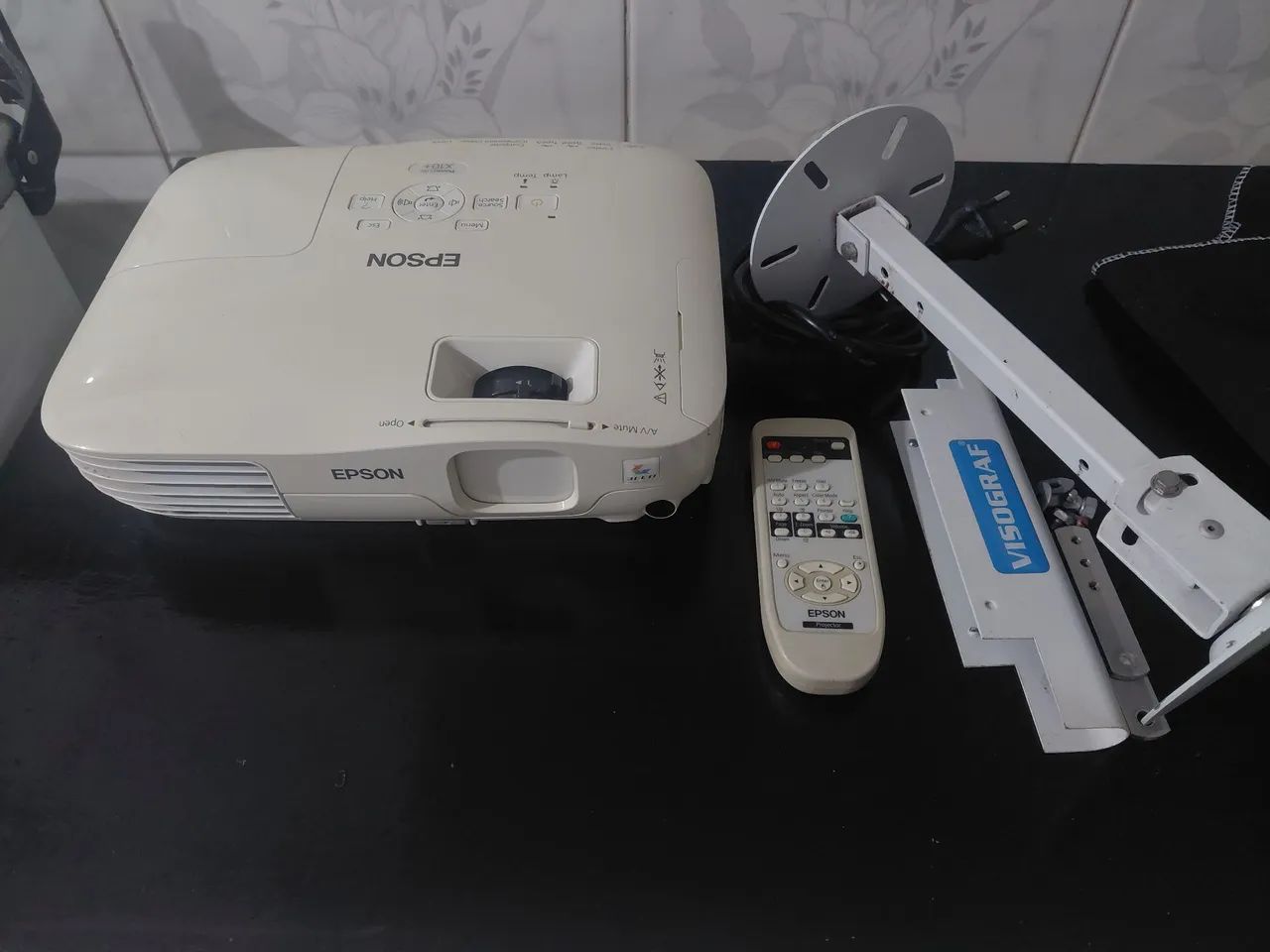 Projetor Epson Powerlite X10+ - Foto 3