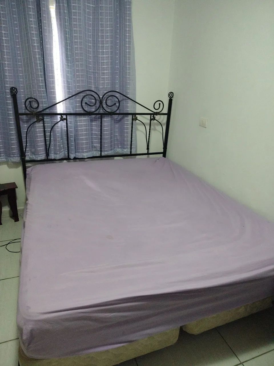 Cama Box Queen + Cabeceira e Estrutura de Ferro Maciço  - Foto 2