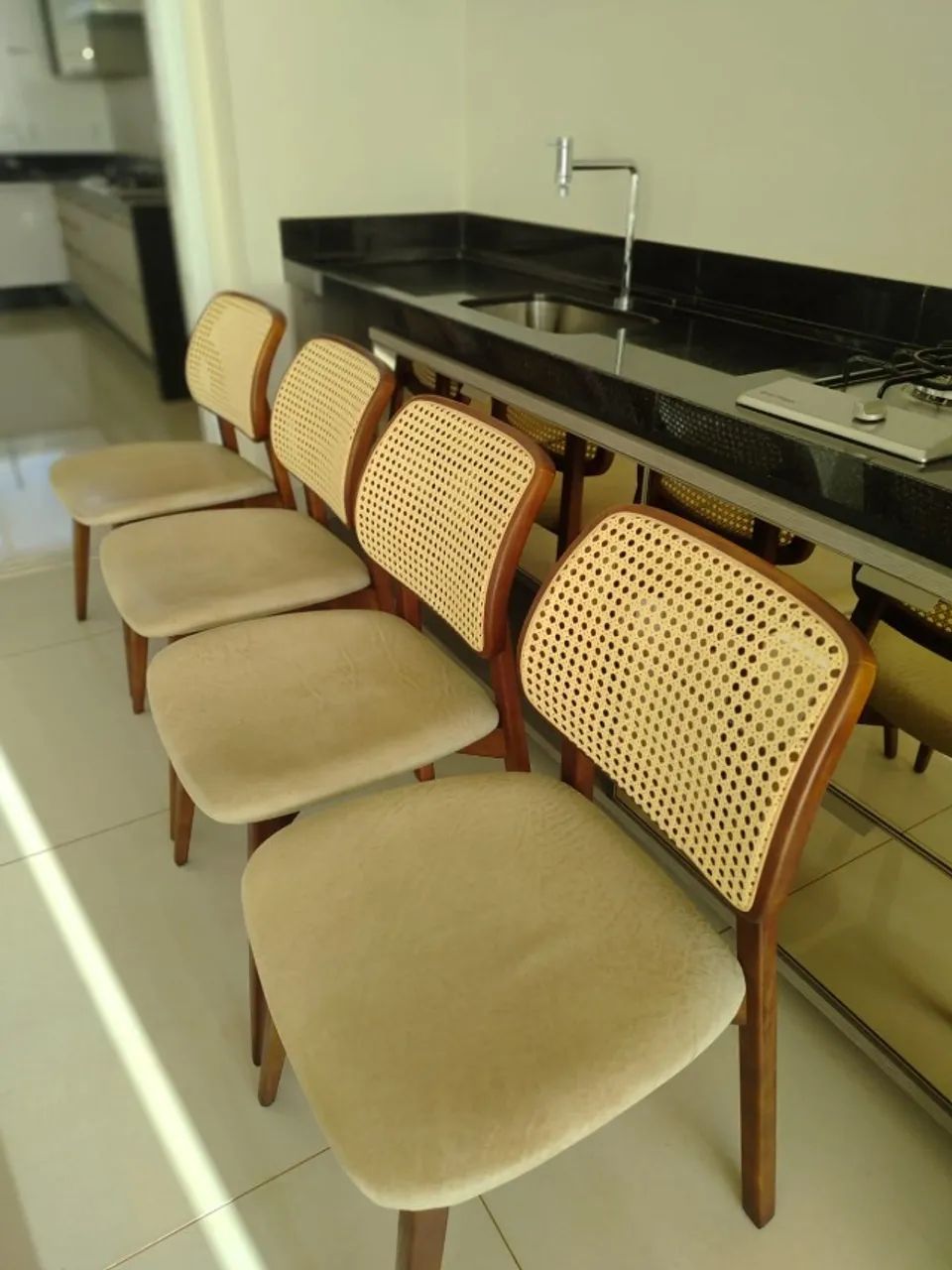 4 Cadeiras Abraço, da Líder design  - Foto 3