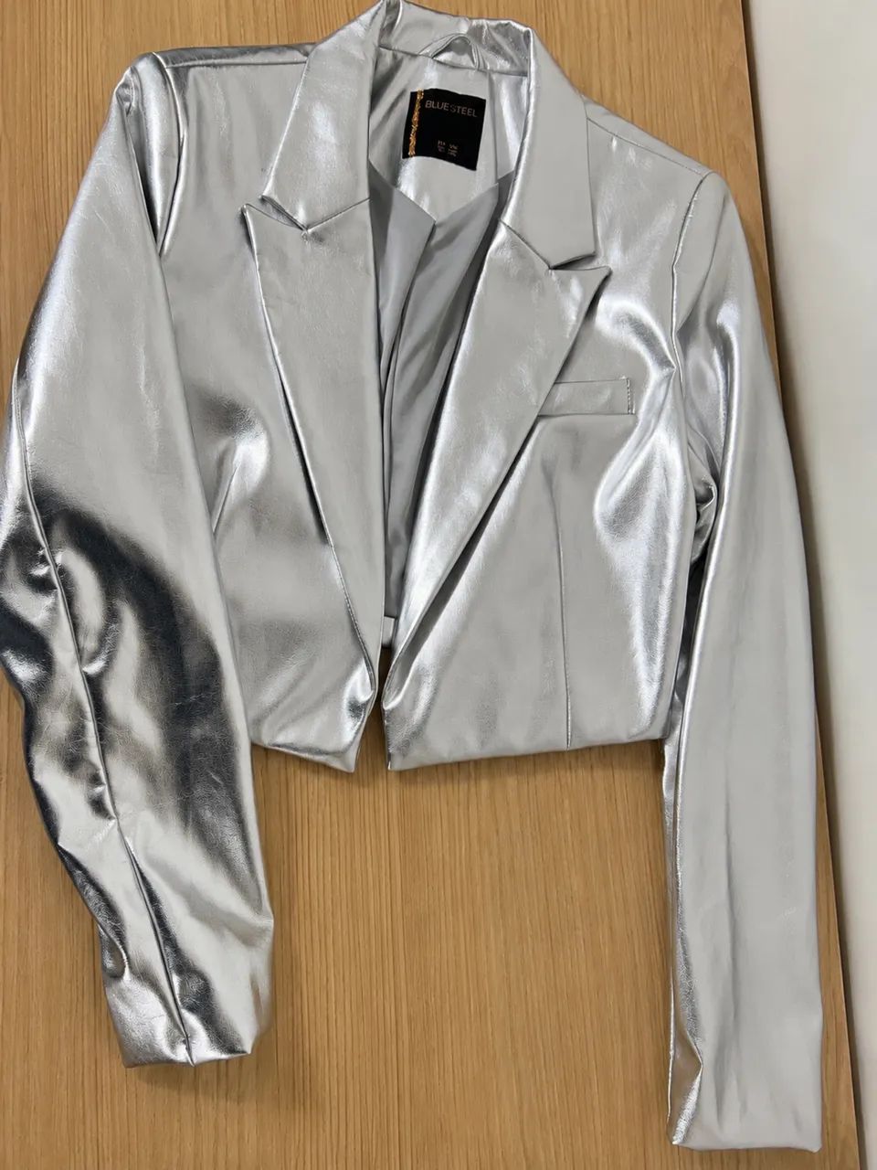 Blazer Cropped Prata PP - nunca usado  - Foto 2