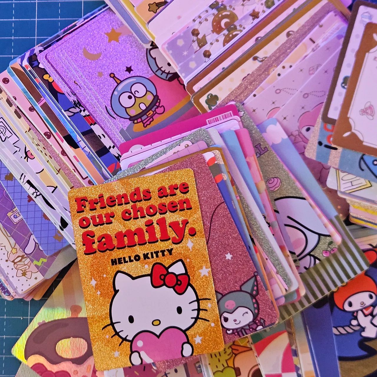 Cartas Hello Kitty and Friends Fun Together Panini - Foto 3