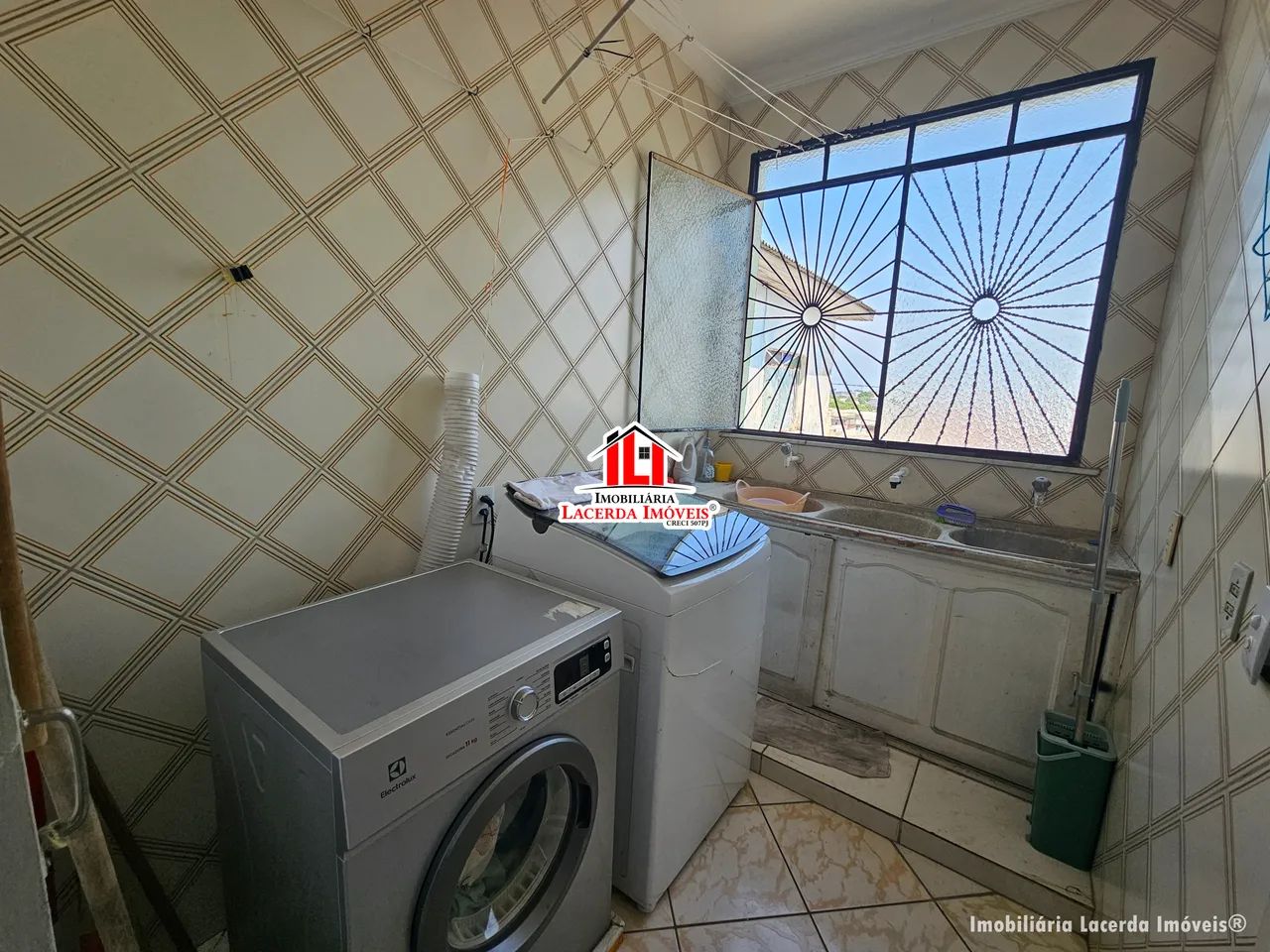 Prédio Misto no Dom Pedro I com 2 Apartamentos e 3 Pontos Comerciais - Foto 5