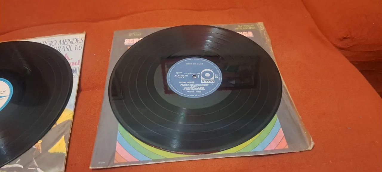 2 lps perfeitos Sérgio Mendes & Brasil '66 70,00 cada. - Foto 5