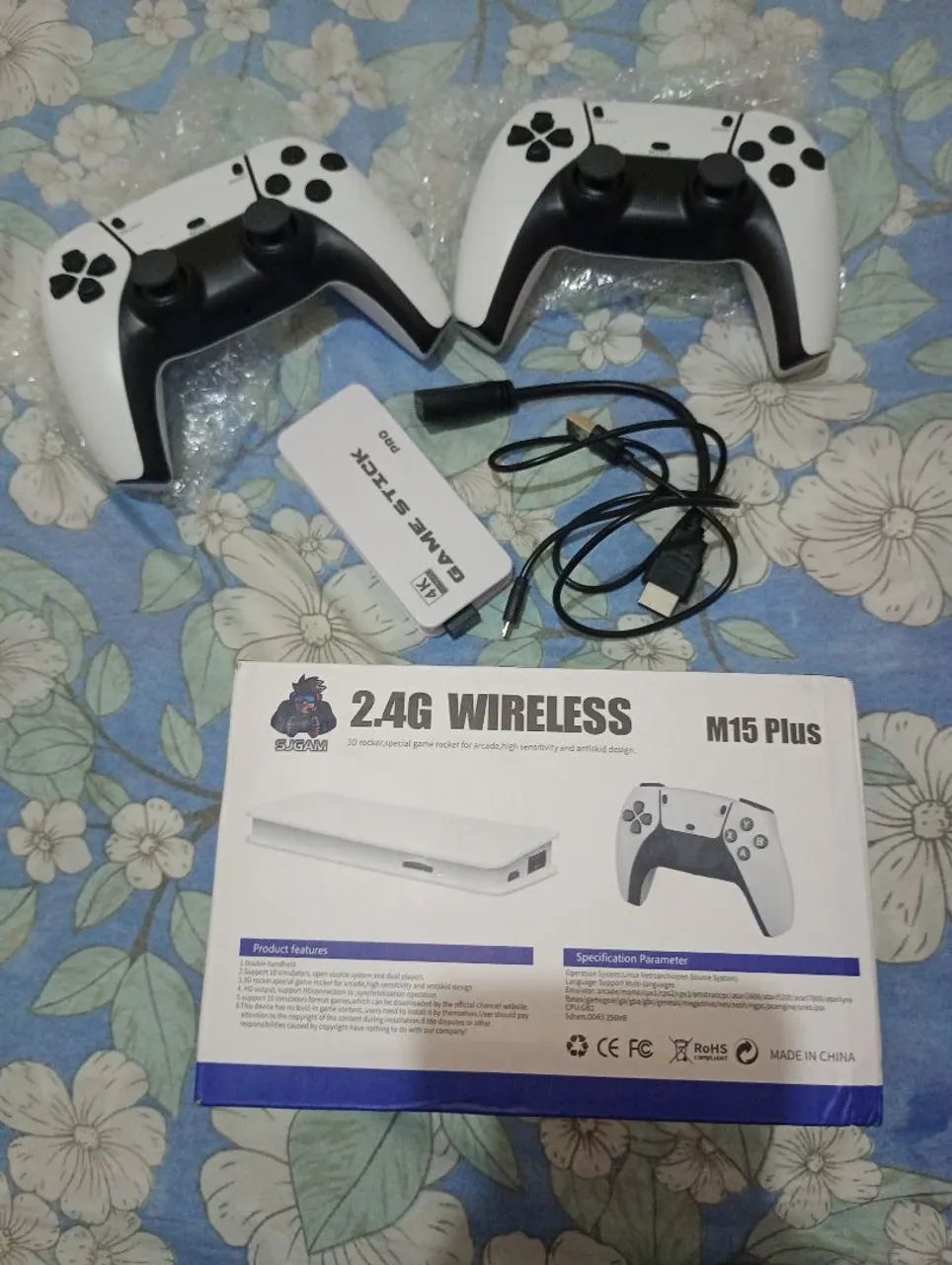 Vendo Game stick MIS PRO 4KG4GBHDMI com 2 controles sem fio + 20 mil ...