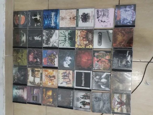 Coleção de CDs e DVDs de Metal Cristão - Foto 3