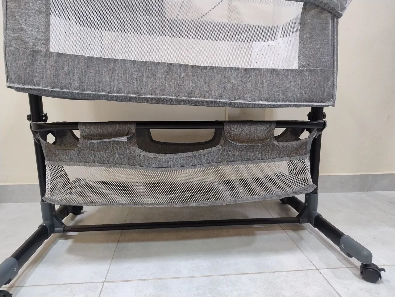 Mini Berço Moisés para bebê acoplar na cama  - Foto 4