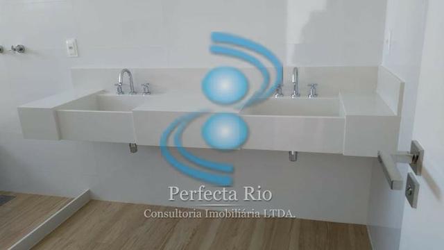 Linda casa, 3 suítes, segurança 24h, closet e bancada em nanoglass - Foto 18