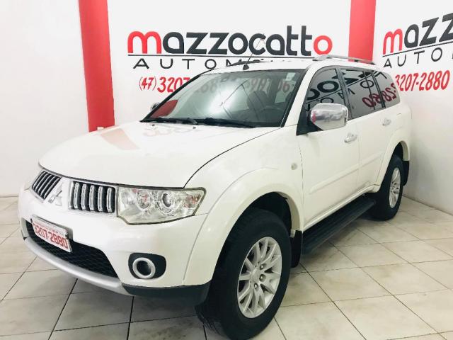 Pajero DAKAR 3.2 4x4 T.I. Dies. 5p Aut. - Foto 2