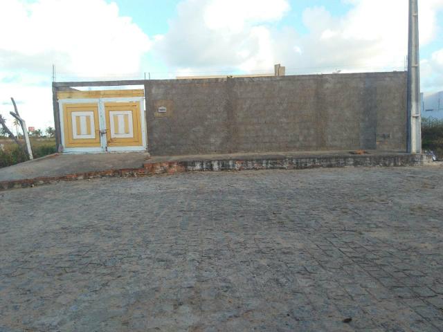 Vendo Terreno Murado na Zona de Expansão