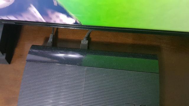 Playstation 3 500GB com 2 controles - Foto 4