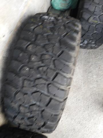 04 pneus bf goodrich mud 33 33x12.5 - Foto 2