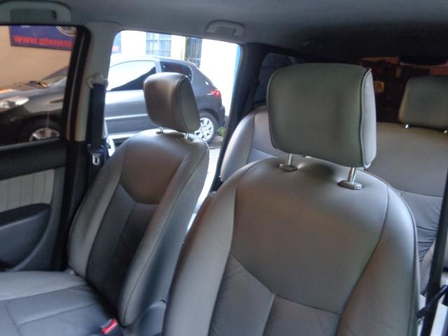 Nissan Grand livina 1.8 sl 16v flex 4p manual - Foto 7