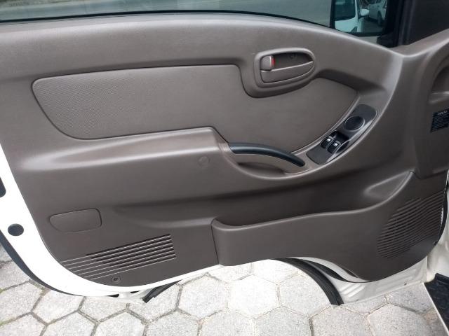 Hyundai Hr Diesel Único Dono - Muito Conservada - Carroceria de Madeira - Foto 10