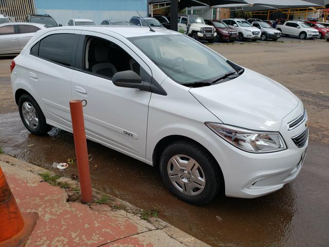 Ônix LT 1.0 completo 2015 $ 31.900 - Foto 2
