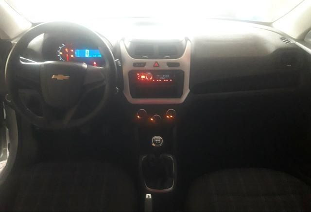 Vendo Onix LT 1.0 2013 - Completo * Entrada + 36x R$ 699,00 * C/ GNV - Foto 2