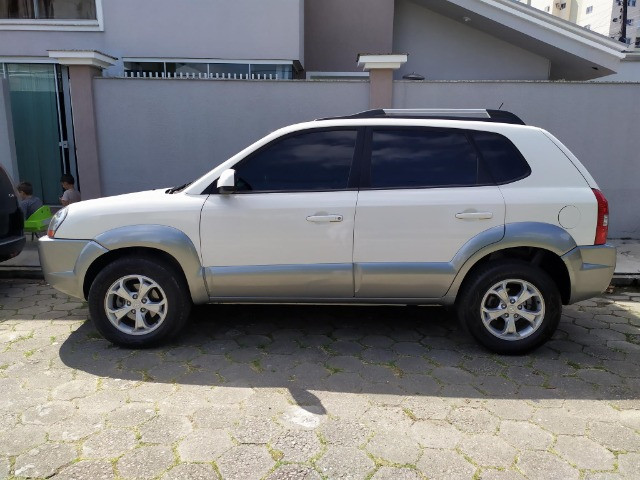 Tucson 2014 glsb automática, couro, pneus novos