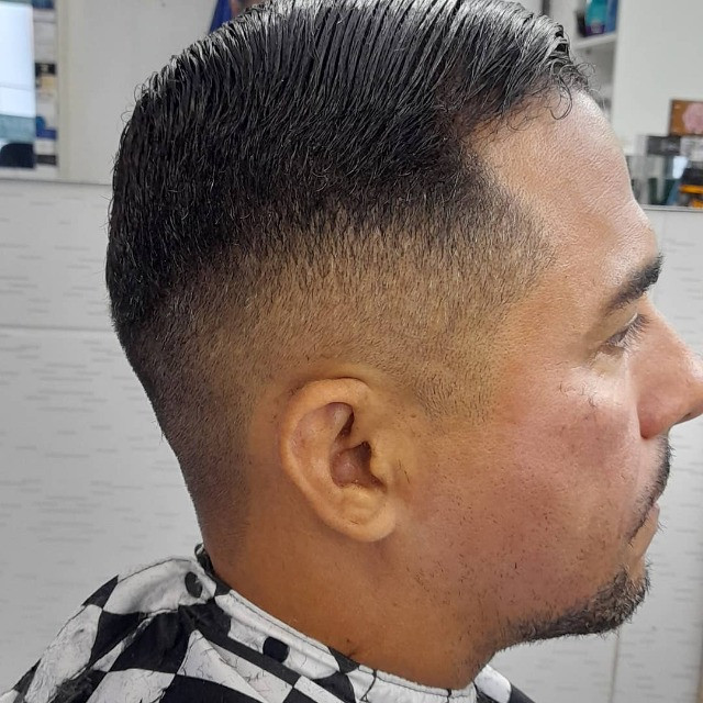 corte de cabelo masculino a domicilio