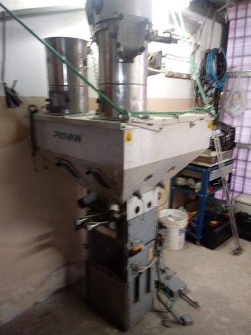 Dosador gravimetrico Piovan para até 4 tipos de materiais - Foto 3