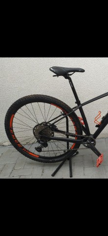 Bike carbono novíssima, aro 29!!!