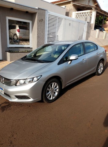 HONDA CIVIC LXS AUTOMÁTICO