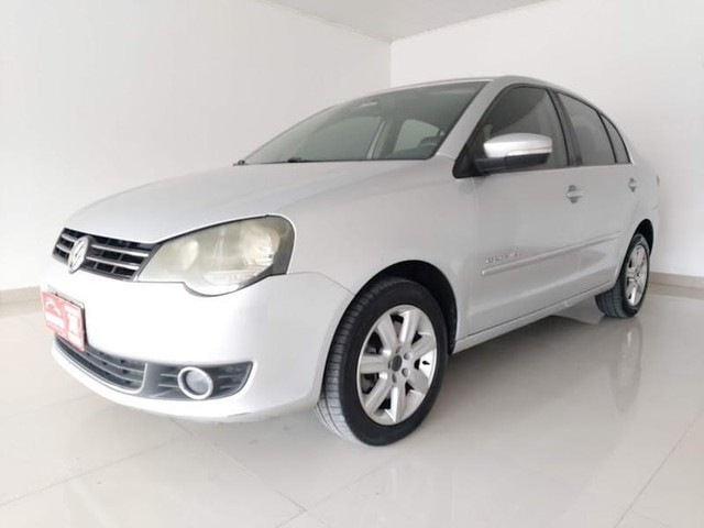 vw polo sedan 2.0