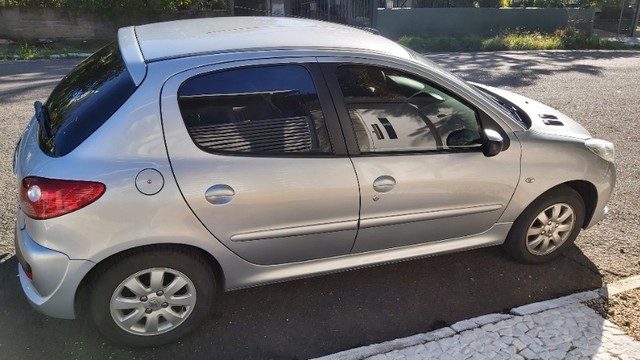 PEUGEOT 207 XR SPORT 1.4 FLEX IMPERDÍVEL