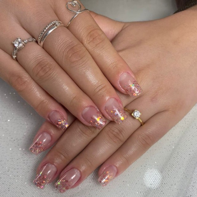 Manicure - Alongamento em Fibra - No Setor Garavelo - Foto 5
