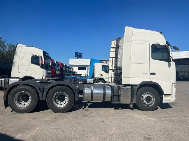 Volvo Fh 440 6x2 I Shift Ano 2010 + Bitrem 7 Eixos Facchini