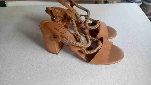Uma linda sandália arezzo 36 - Foto 3