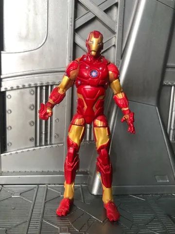 MARVEL UNIVERSE /IRON MAN