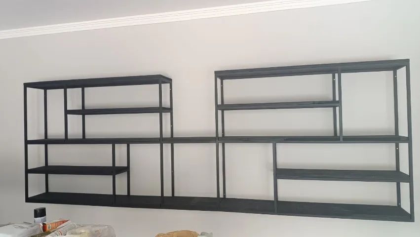 Prateleira estilo industrial 
