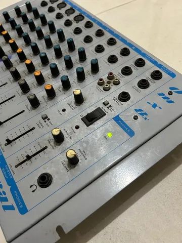 Mesa De Som Orneal 8 Canais Modelo (omx-8x)