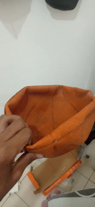 Bola de Basquete + pino para encher..