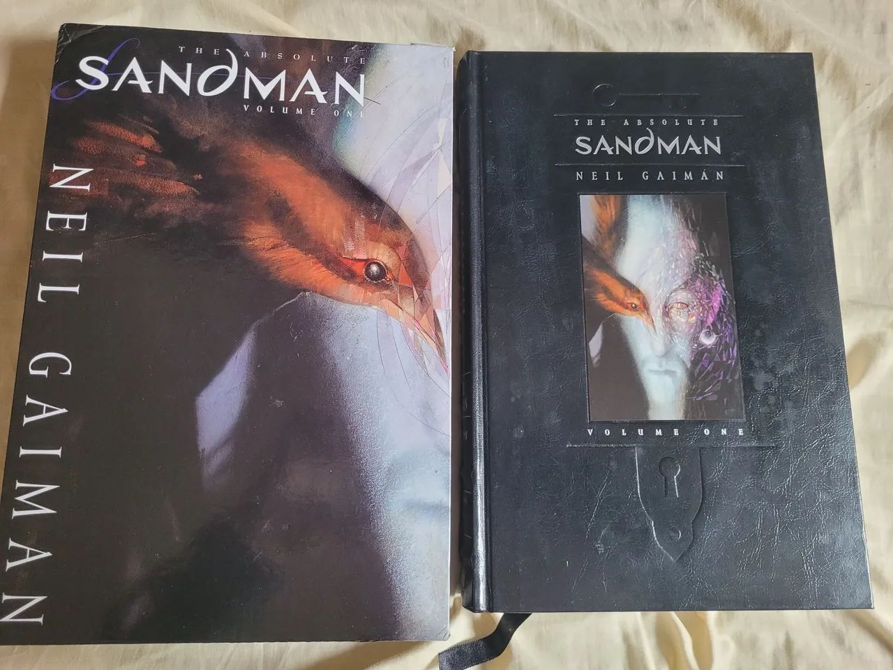 Absolute Sandman vol 1 VERTIGO , em inglês e capa de couro. $99 de graça - Foto 2