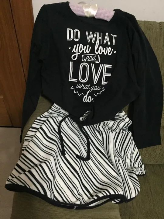 Conj. Saia e blusa - Tam. 12 - Foto 3