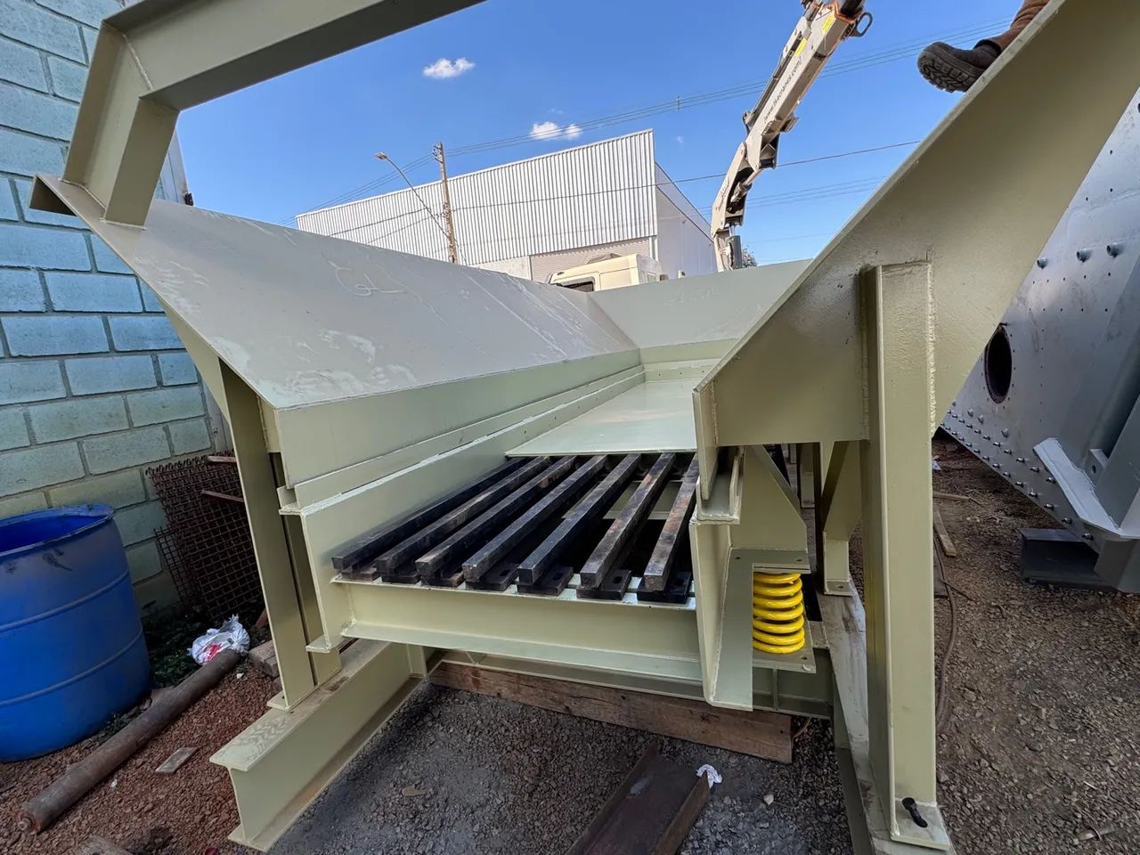 Alimentador vibratório 4,00x0,90 ( NOVO ) - Foto 2