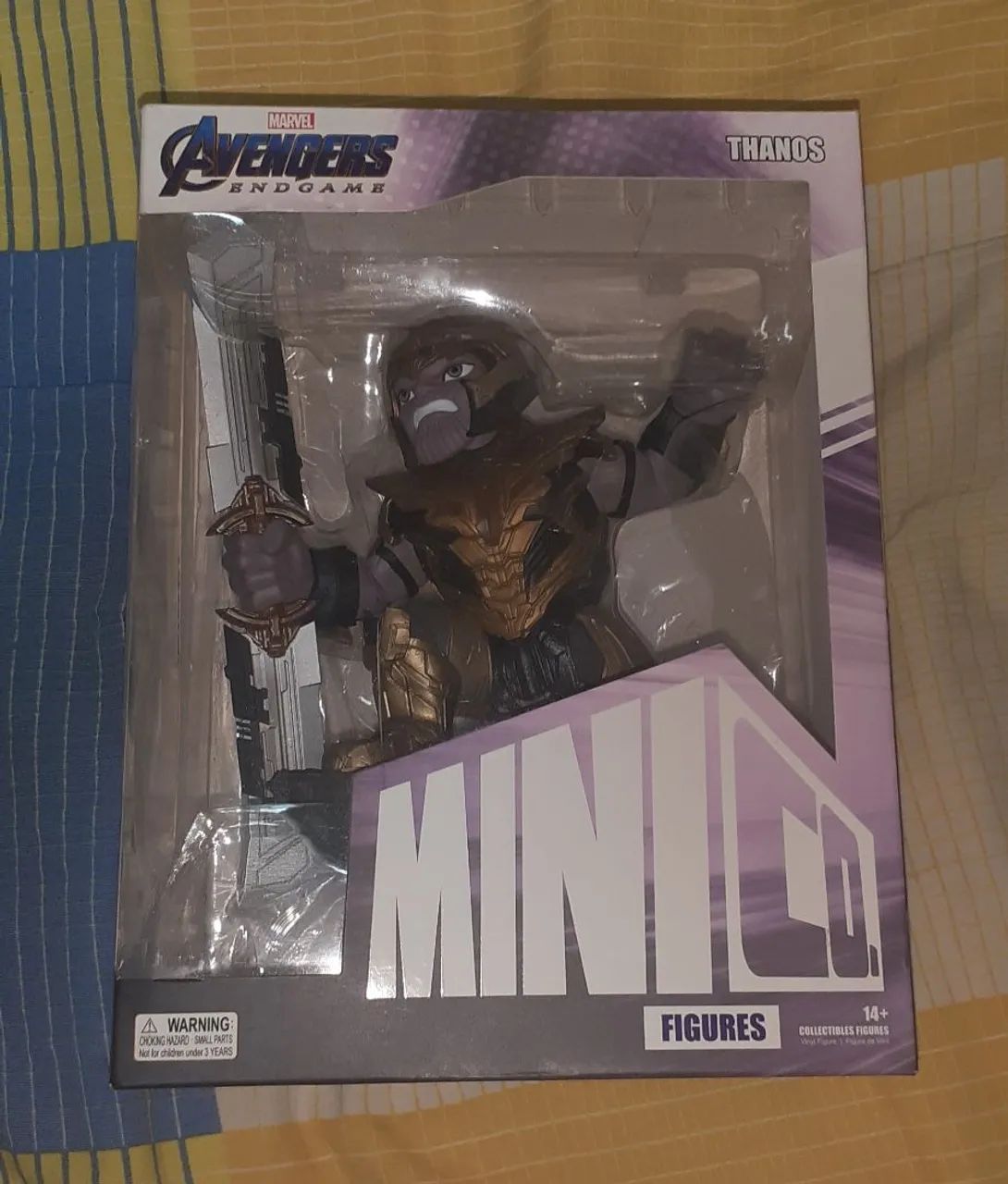 Estátua Thanos - Avengers: Endgame - MiniCo - Iron Studios
